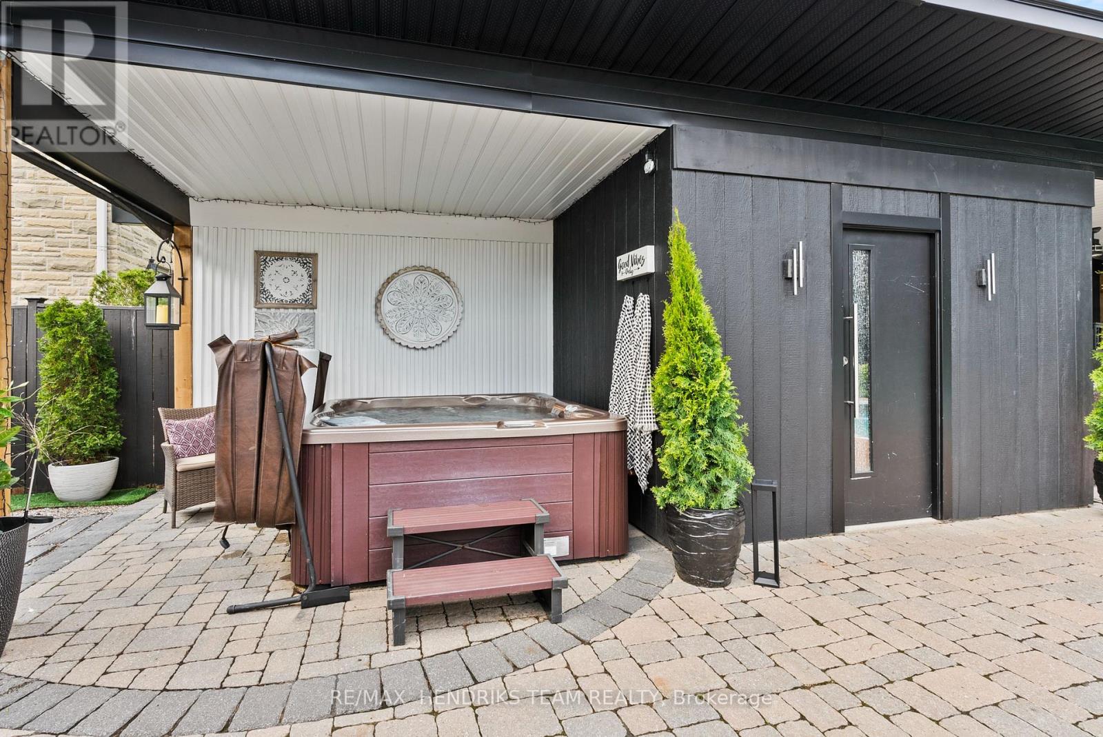 8152 Westminster Drive, Niagara Falls, Ontario  L2H 2Y8 - Photo 45 - X13210002