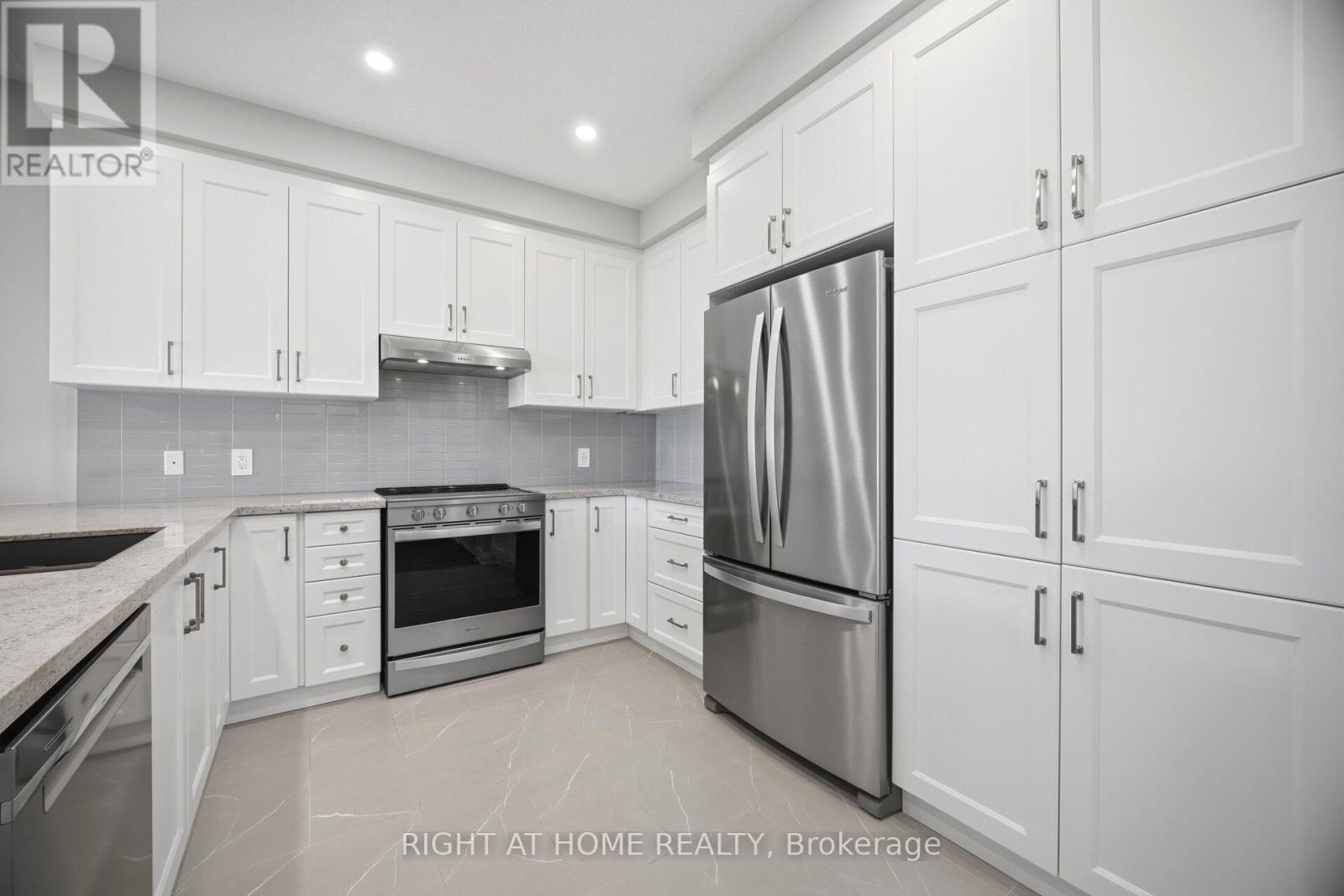190 Rockledge Drive, Hamilton, Ontario  L0R 1P0 - Photo 6 - X13209772