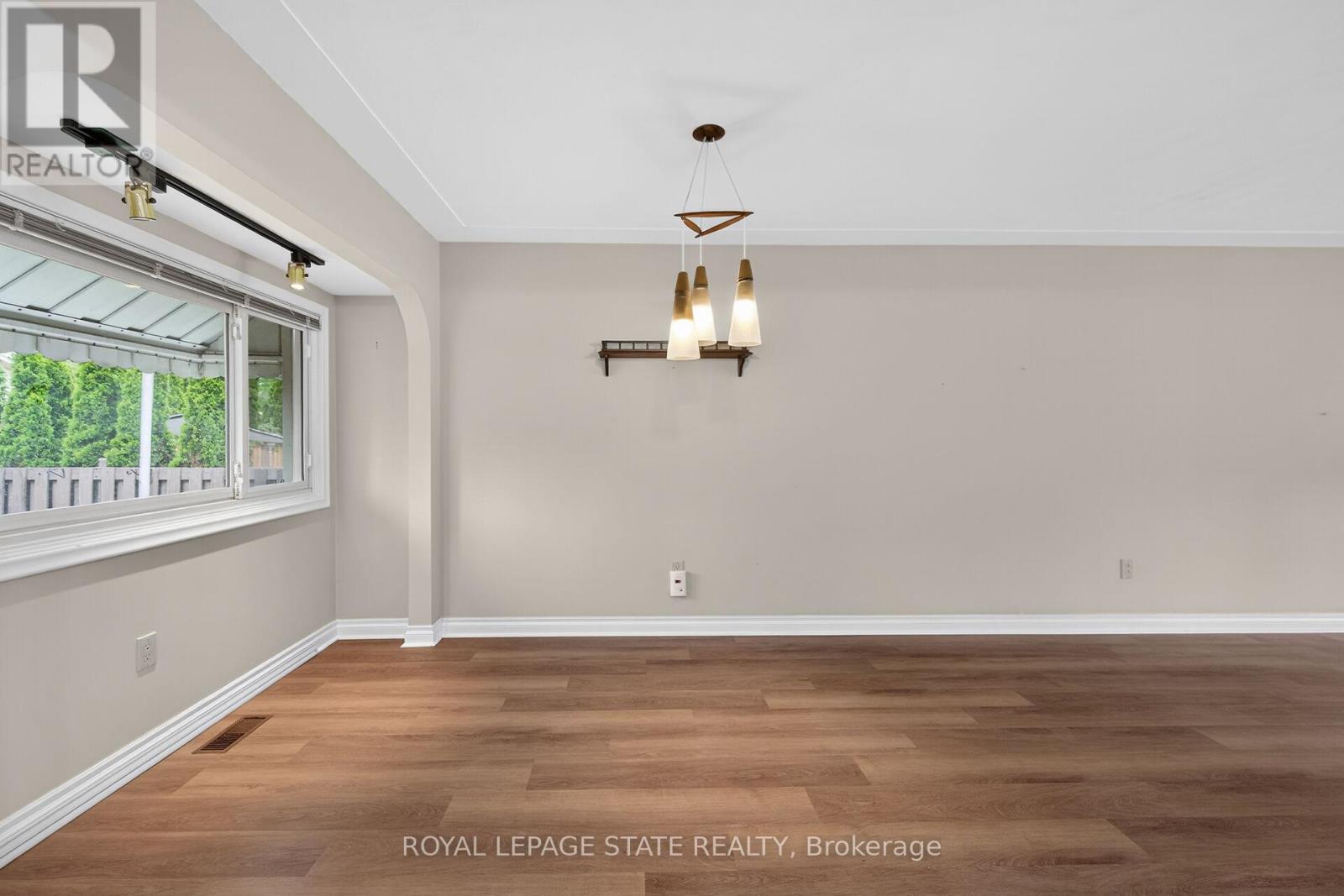88 West 33rd Street, Hamilton, Ontario  L9C 5J1 - Photo 13 - X13209784