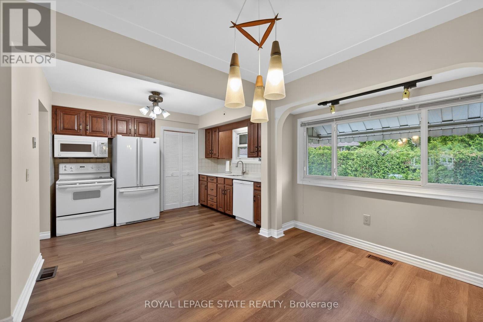 88 West 33rd Street, Hamilton, Ontario  L9C 5J1 - Photo 8 - X13209784