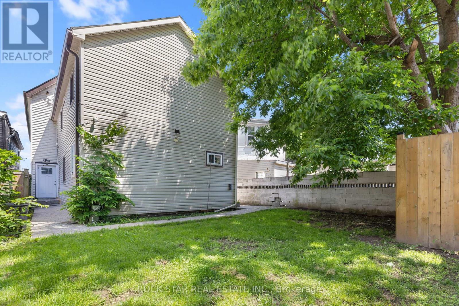 235 Hamilton Road, London East, Ontario  N5Z 1P9 - Photo 2 - X13209830