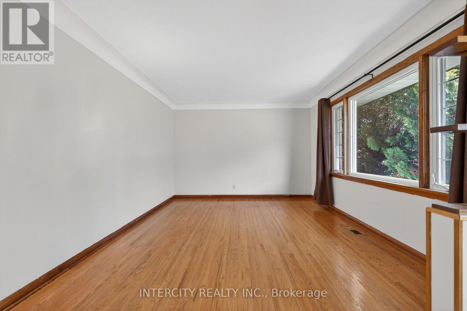 8735 Howe Crescent, Niagara Falls, Ontario  L2G 6Z4 - Photo 11 - X13209848