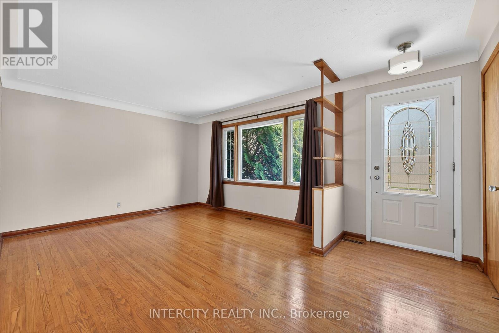 8735 Howe Crescent, Niagara Falls, Ontario  L2G 6Z4 - Photo 9 - X13209848