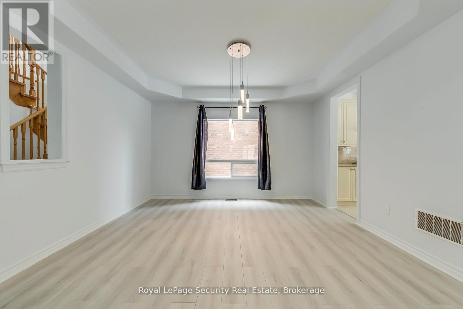 757 Halbert Drive, Shelburne, Ontario  L0N 1S2 - Photo 7 - X13209910