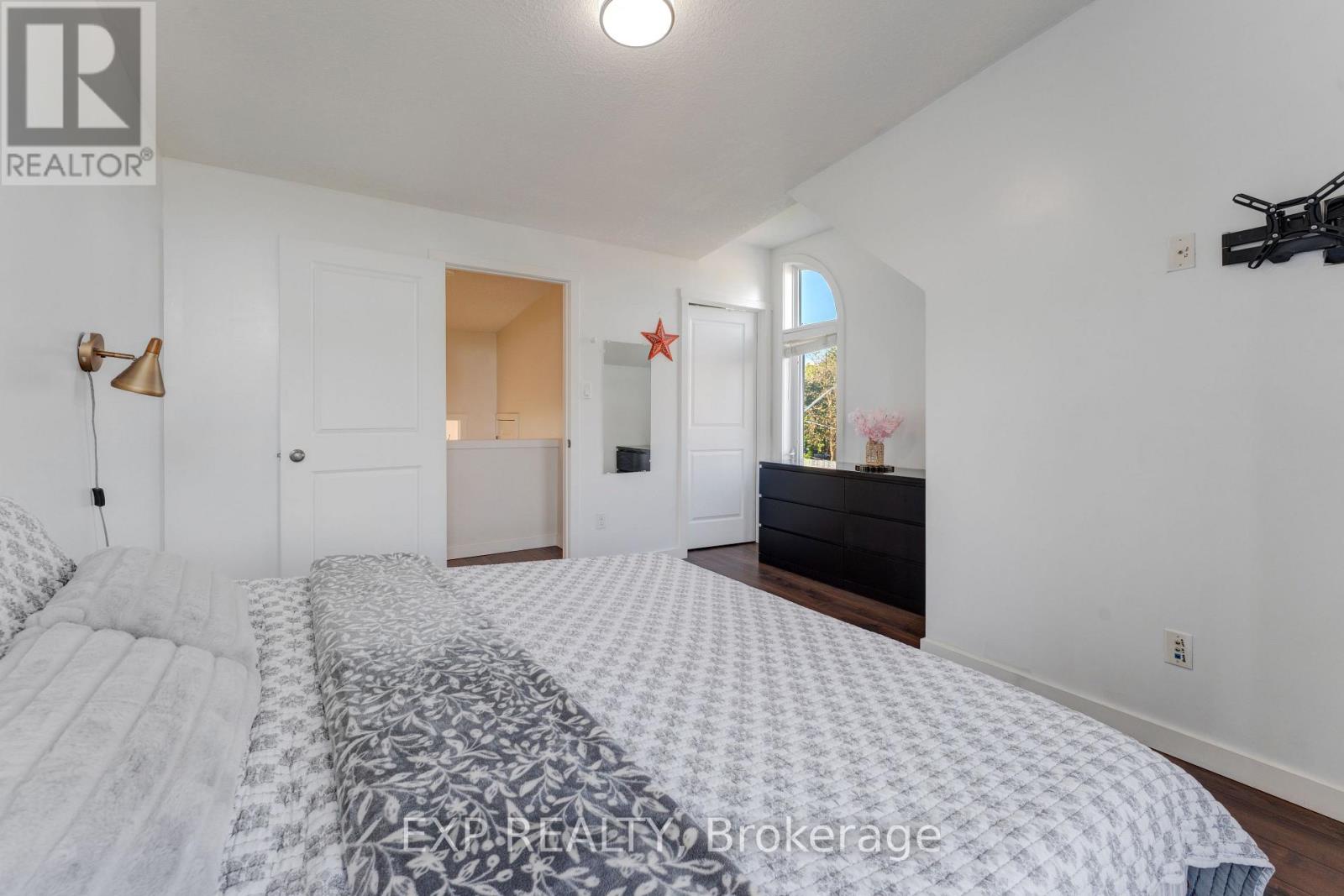 5 - 487 East Avenue, Kitchener, Ontario  N2H 0A8 - Photo 37 - X13209926