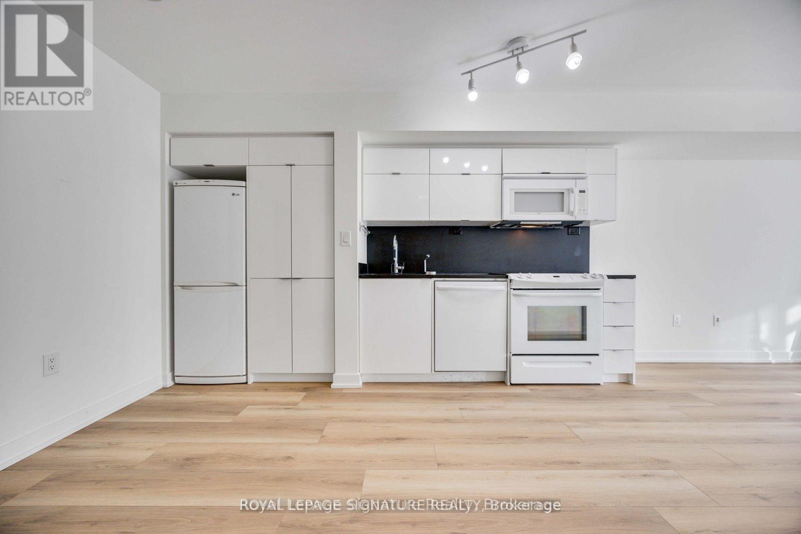 1603 - 21 Iceboat Terrace, Toronto, Ontario  M5V 4A9 - Photo 5 - C13209958