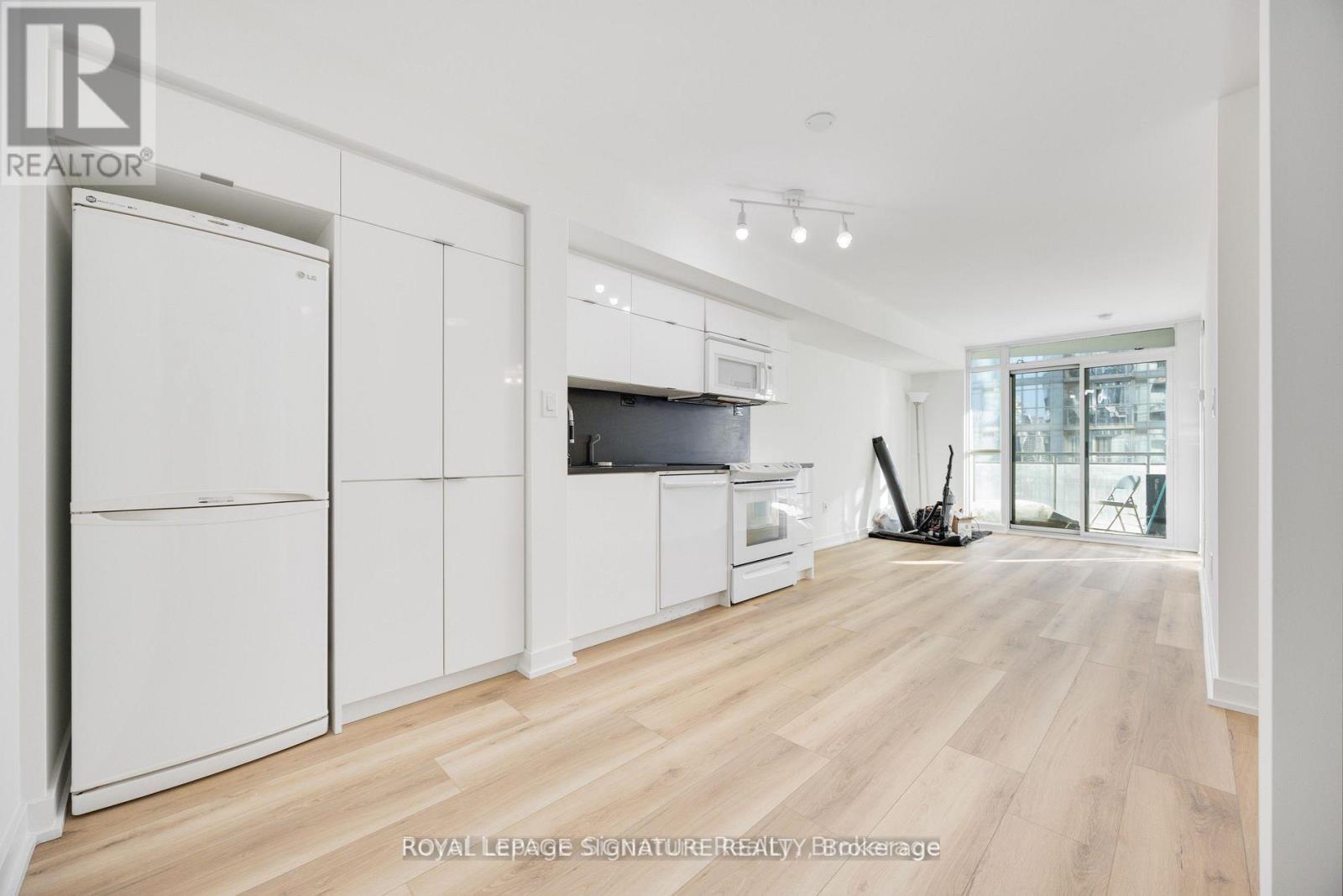 1603 - 21 Iceboat Terrace, Toronto, Ontario  M5V 4A9 - Photo 9 - C13209958