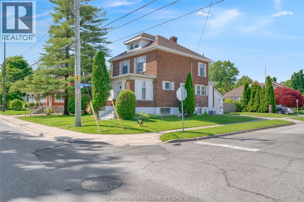 448 Queen Street, Chatham, Ontario  N7M 2J3 - Photo 2 - 26012443