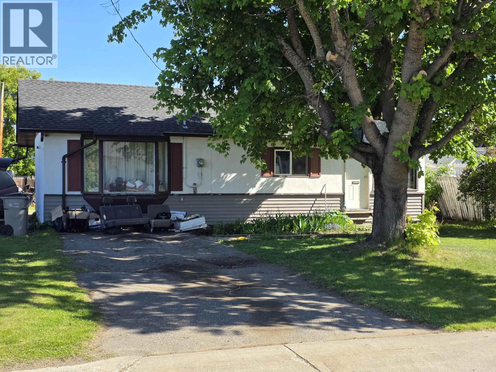 404 Willis Street, Quesnel, British Columbia  V2J 1C9 - Photo 1 - R3129283