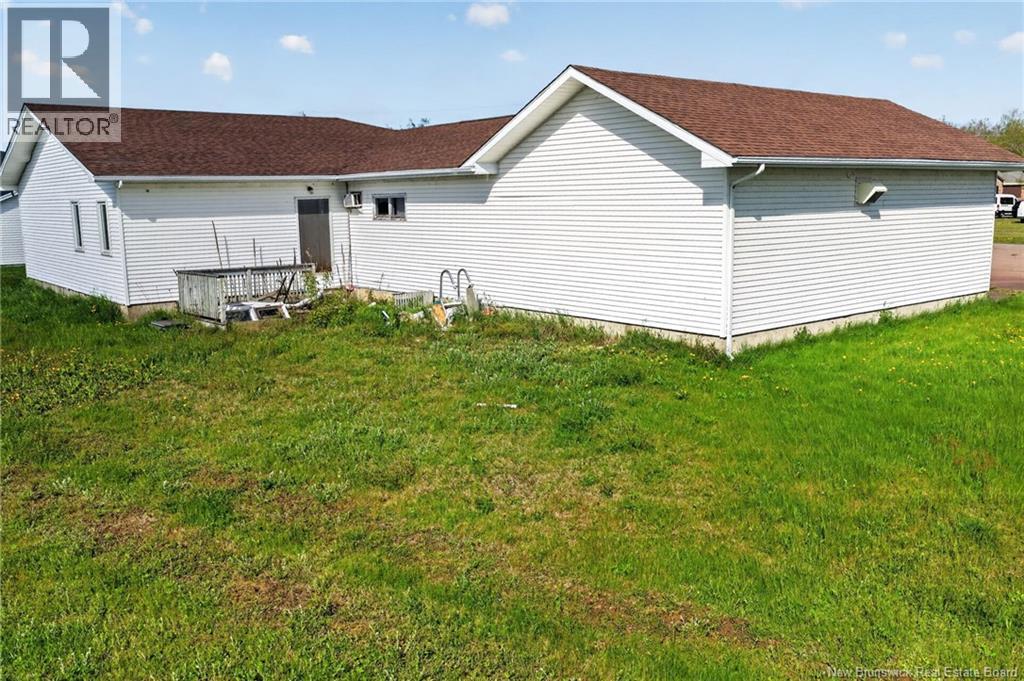 64 De La Riviere Avenue, Bouctouche, New Brunswick  E4S 3A7 - Photo 3 - NB140613