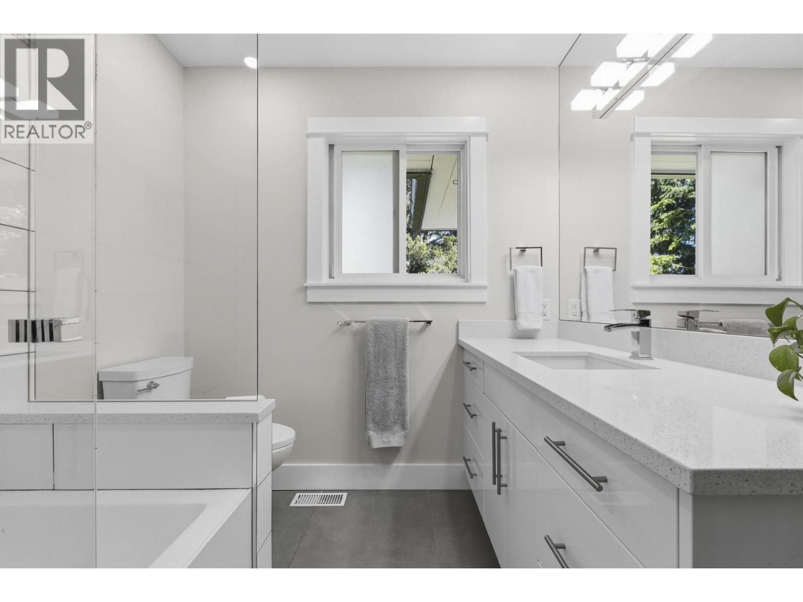 876 Harris Place, Delta, British Columbia  V4M 3A8 - Photo 20 - R3129258