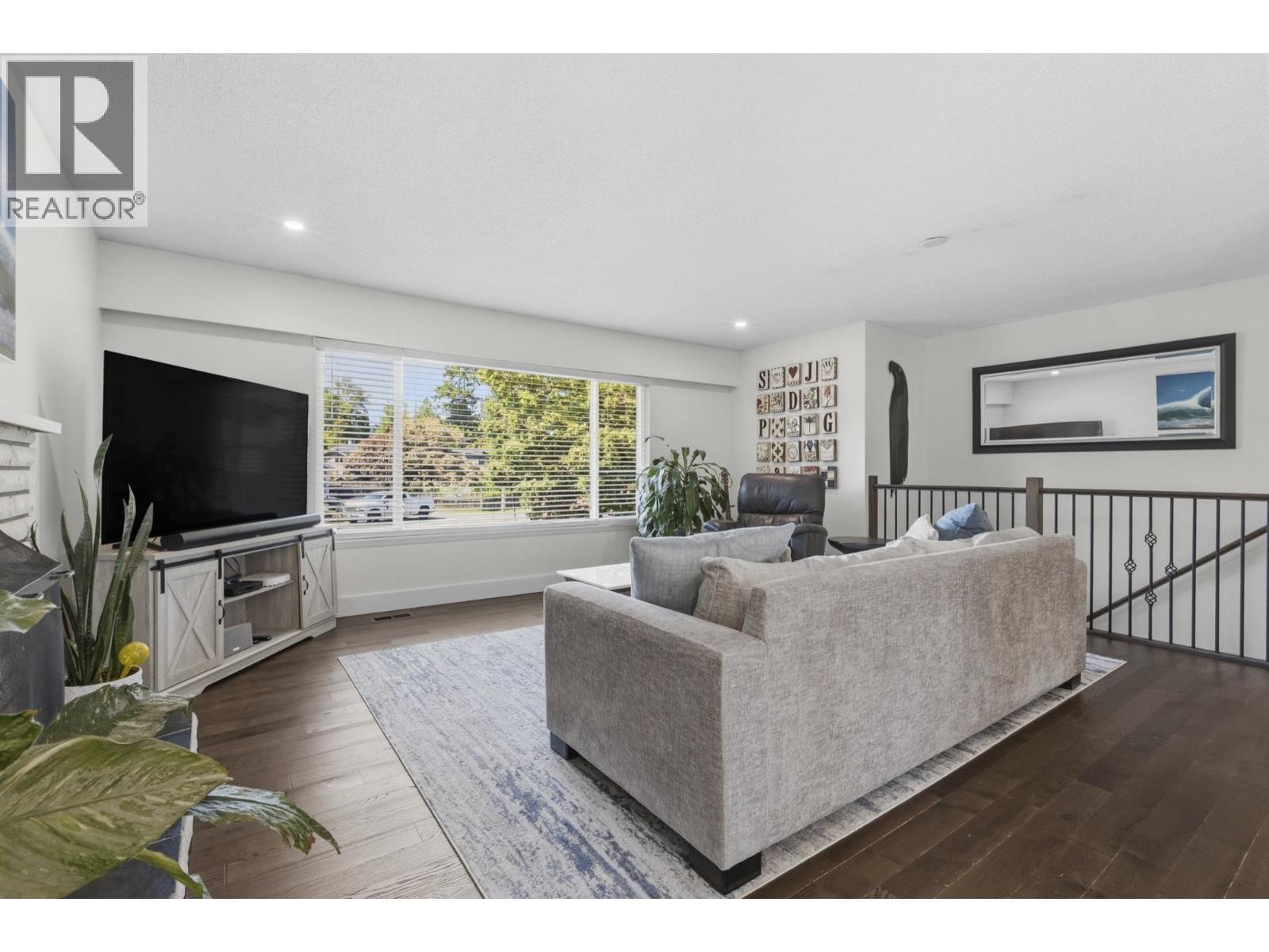 876 Harris Place, Delta, British Columbia  V4M 3A8 - Photo 4 - R3129258
