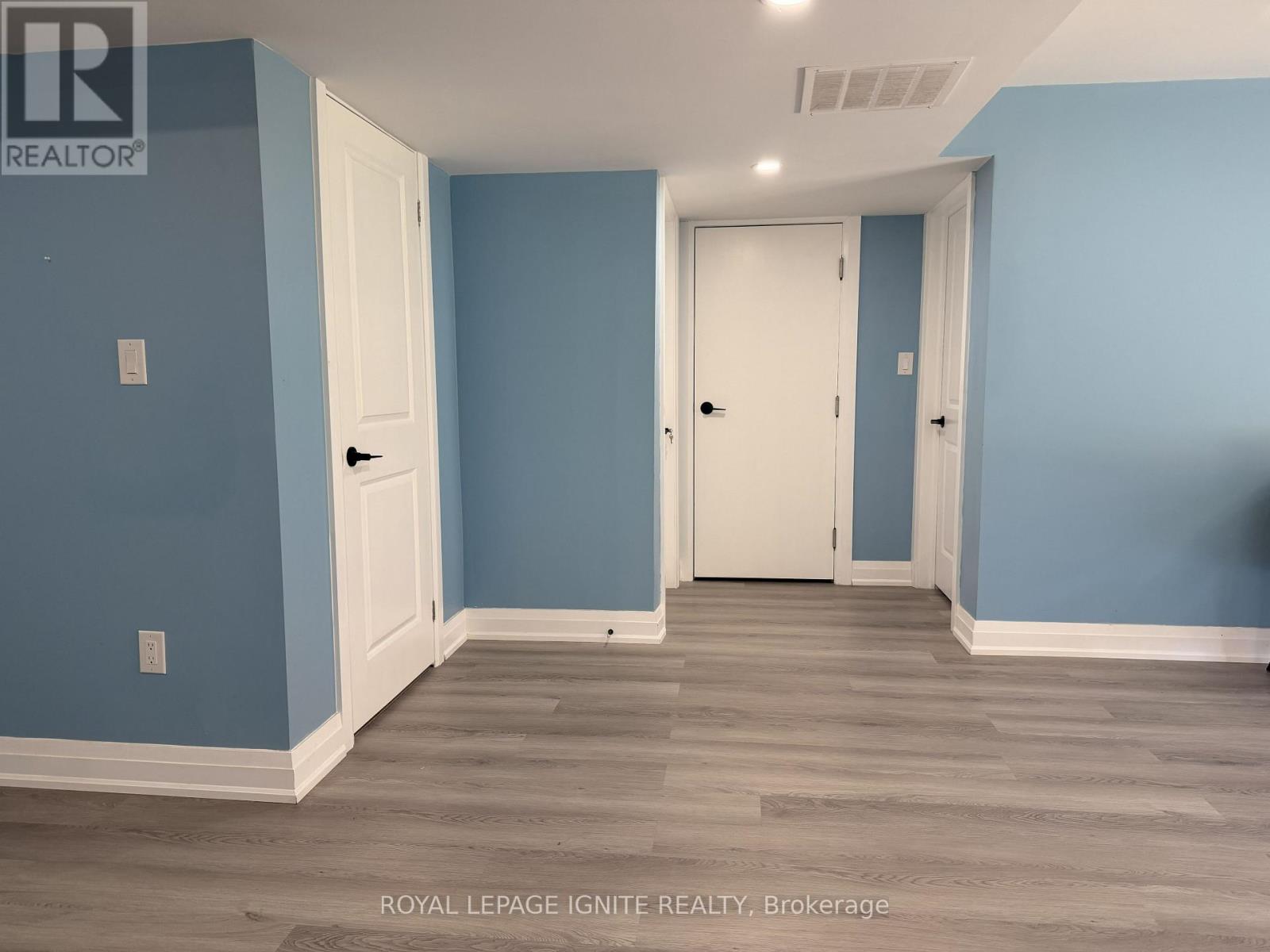 Bsmt - 2625a Cerise Manor, Pickering, Ontario  L1X 0G8 - Photo 13 - E13210076