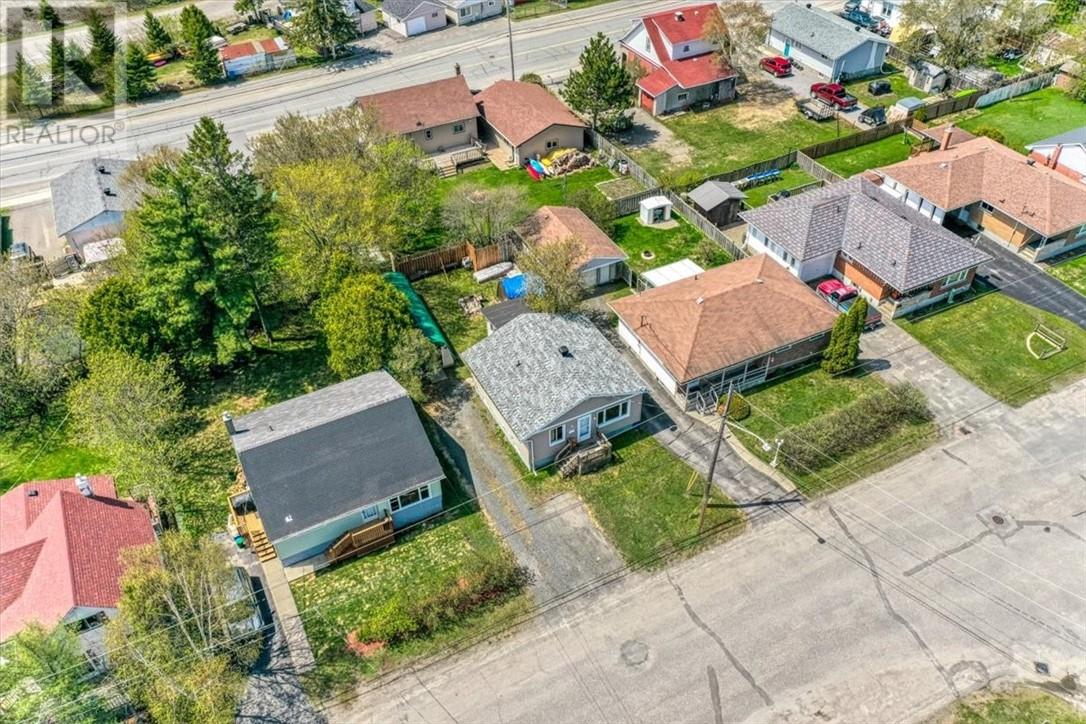 39 Oakwood Avenue, Capreol, Ontario  P0M 1H0 - Photo 6 - 2128141
