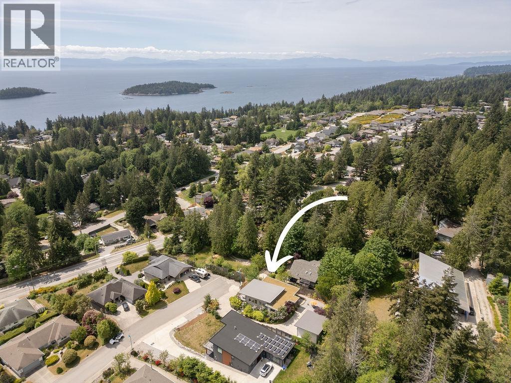 6260 Sunrise Boulevard, Sechelt, British Columbia  V7Z 0R5 - Photo 3 - R3083950
