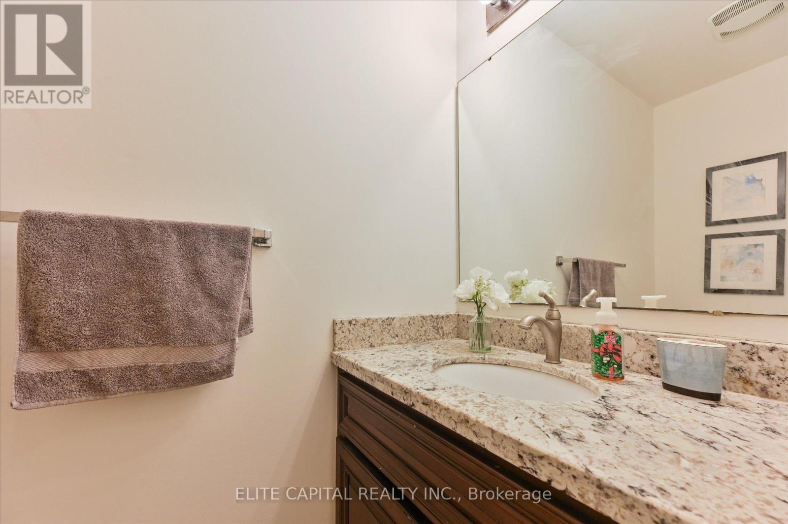 54 Bauer Crescent, Markham, Ontario  L3R 4H4 - Photo 12 - N13209964