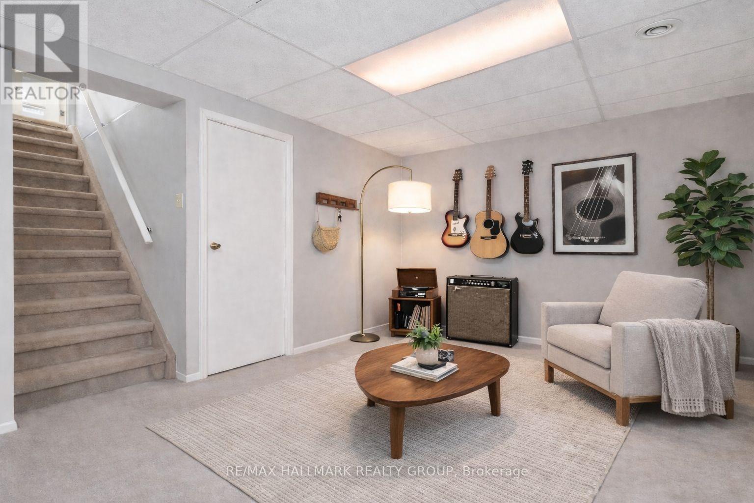 2036 Kings Grove Crescent, Ottawa, Ontario  K1J 6G1 - Photo 17 - X12822552