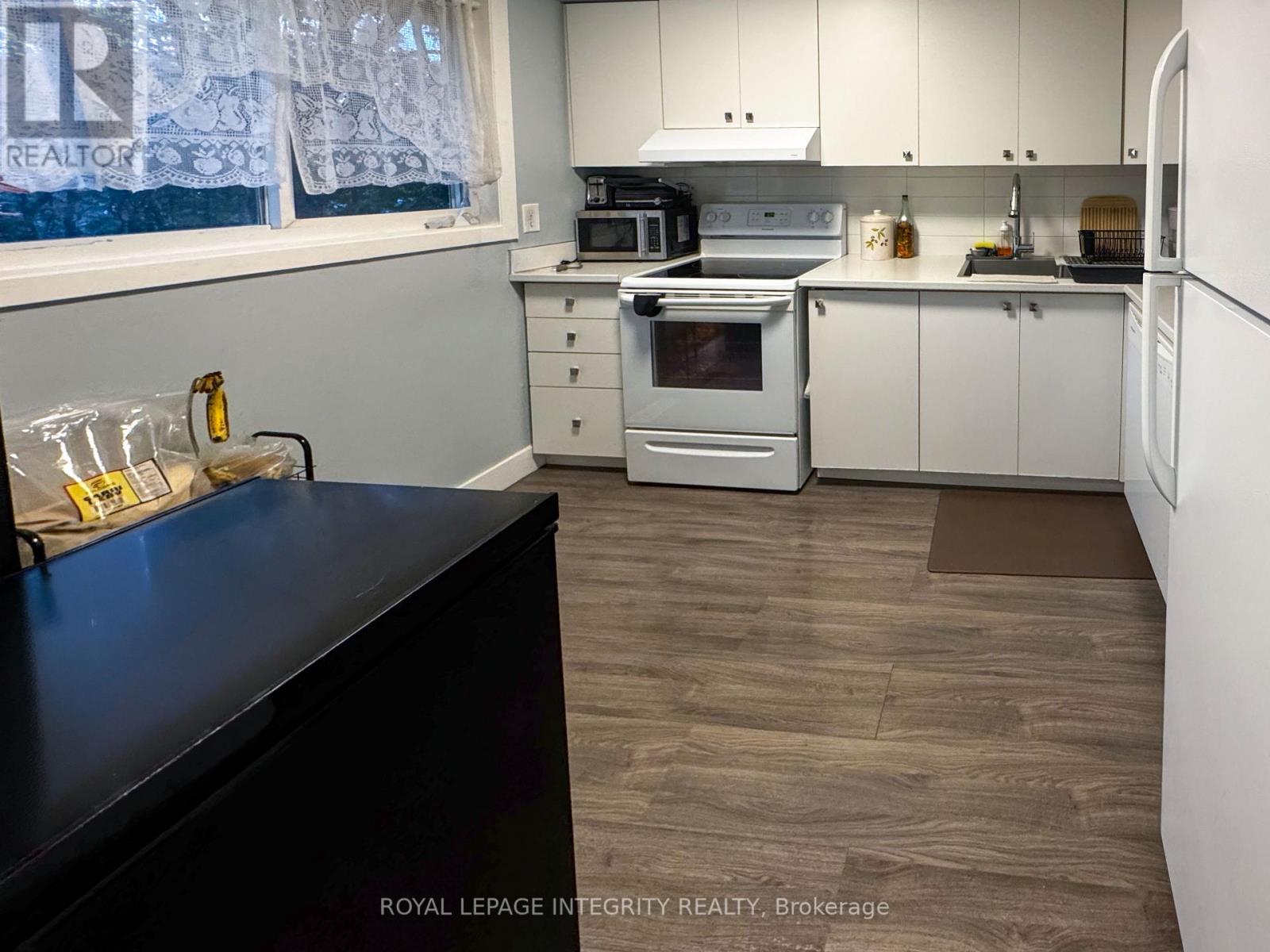 B - 46 Forester Crescent, Ottawa, Ontario  K2H 8Y4 - Photo 5 - X13171830
