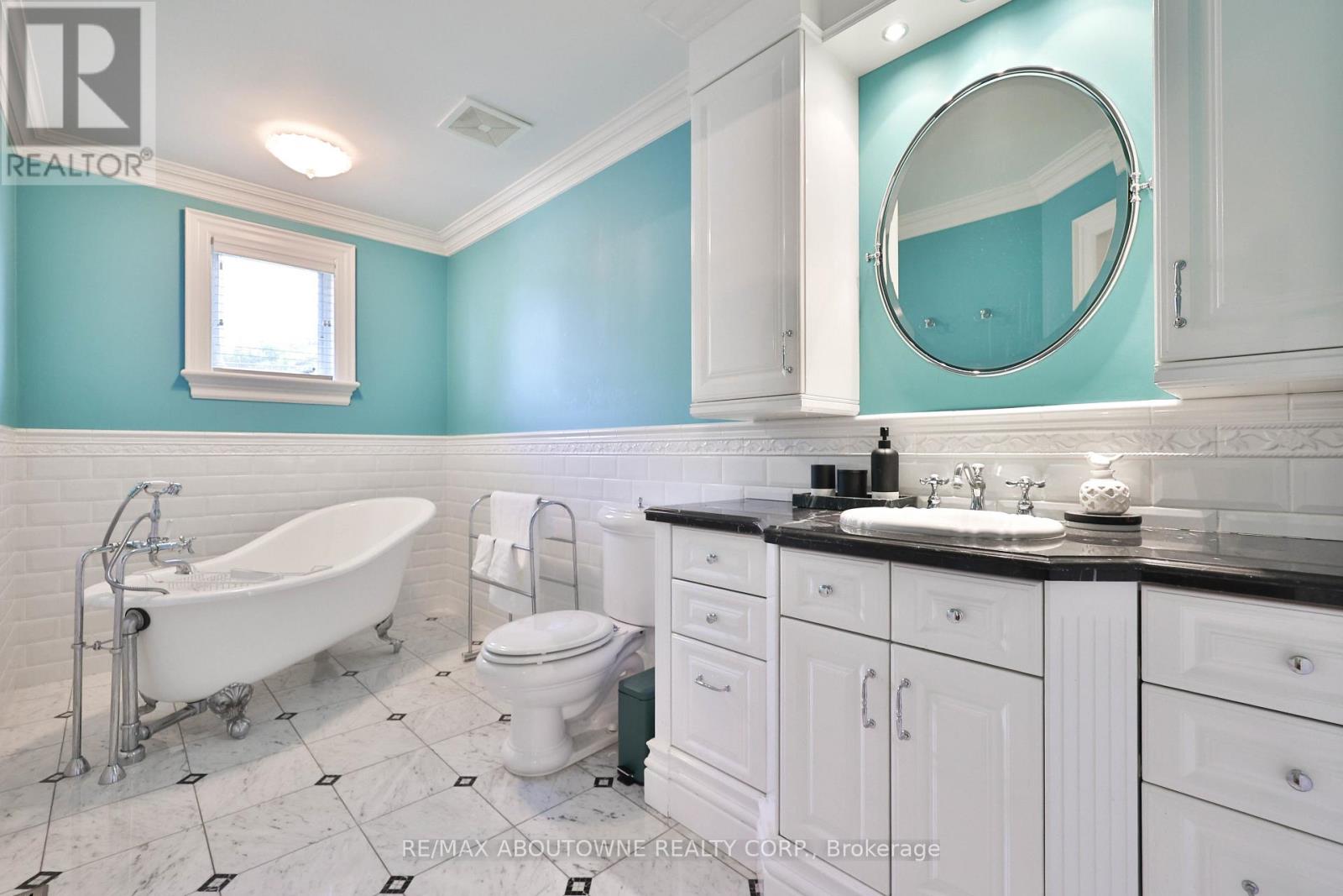 342 Pomona Avenue, Burlington, Ontario  L7N 1T5 - Photo 42 - W13210006
