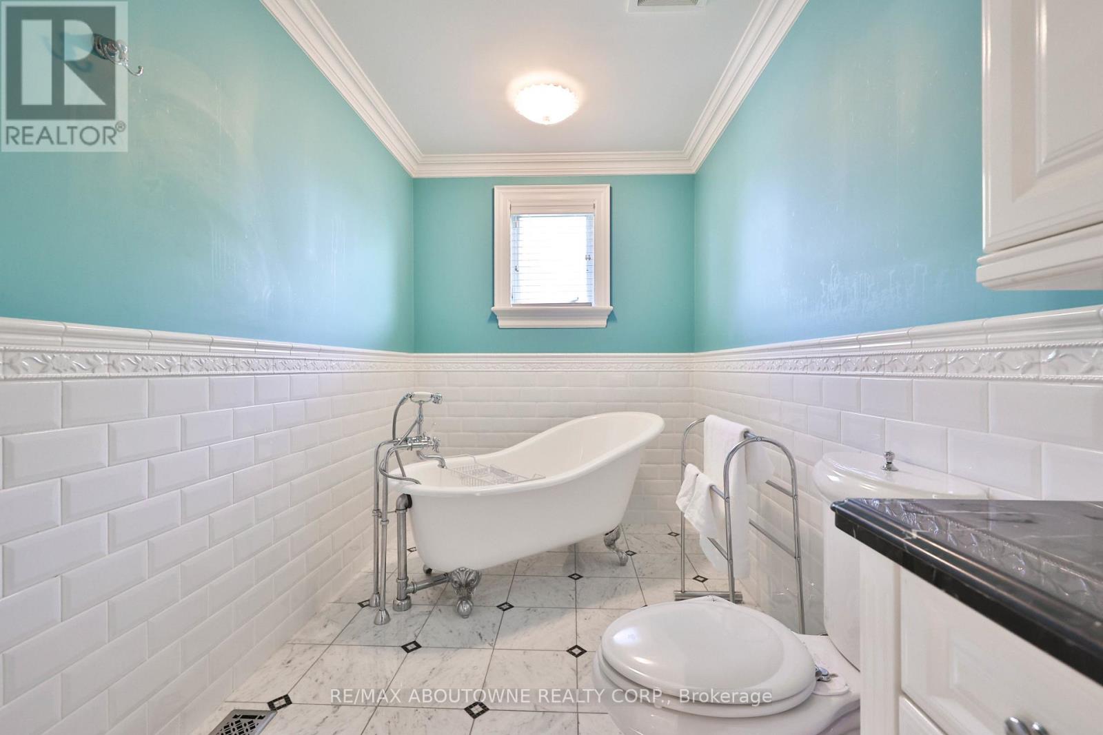 342 Pomona Avenue, Burlington, Ontario  L7N 1T5 - Photo 43 - W13210006