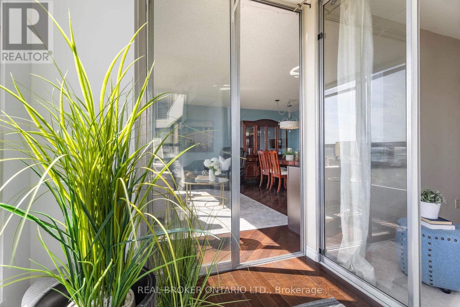 1005 - 330 Mill Street S, Brampton, Ontario L6Y 3V3 - Photo 24 - W13210012