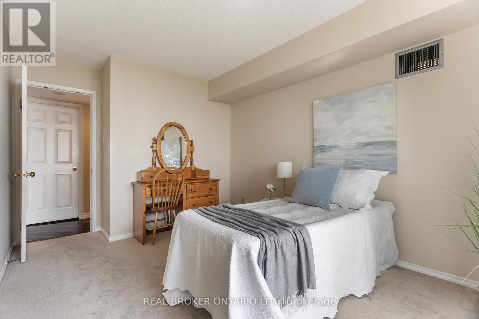 1005 - 330 Mill Street S, Brampton, Ontario L6Y 3V3 - Photo 27 - W13210012
