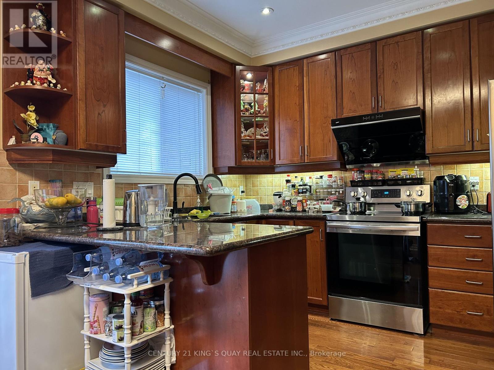 558 Lumberton Crescent, Mississauga, Ontario  L4Z 3Z7 - Photo 12 - W13210080