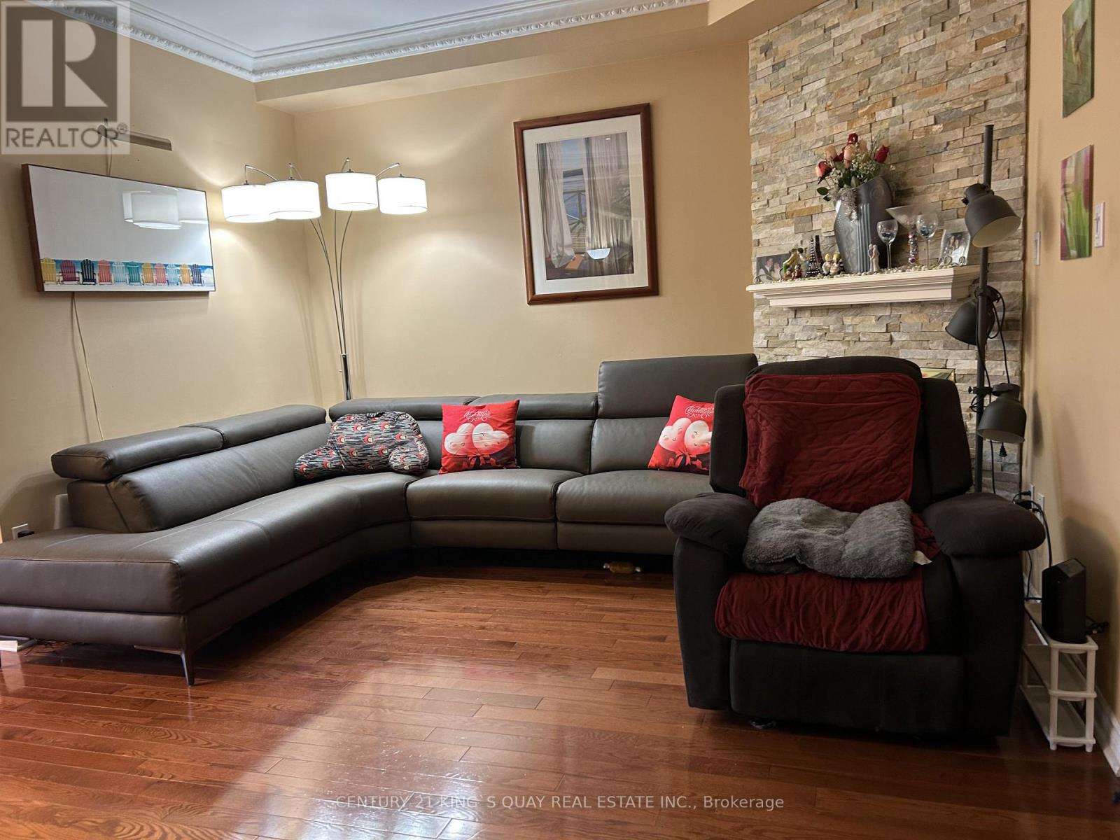 558 Lumberton Crescent, Mississauga, Ontario  L4Z 3Z7 - Photo 7 - W13210080