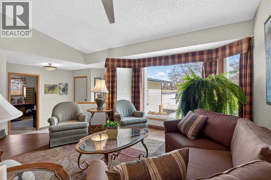 204 Sunrise Circle SE, Calgary, Alberta  T2X 2Z8 - Photo 7 - A2292759