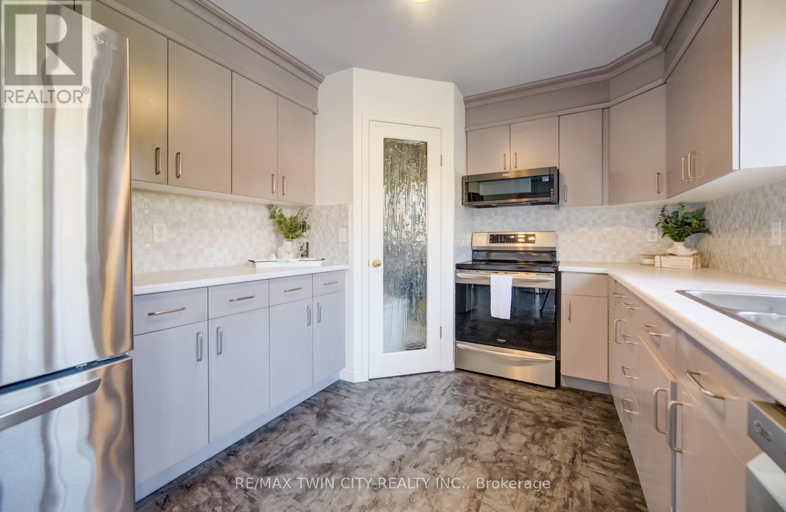 35 Grosvenor Lane, Cambridge, Ontario N1R 8N2 - Photo 20 - X13210018