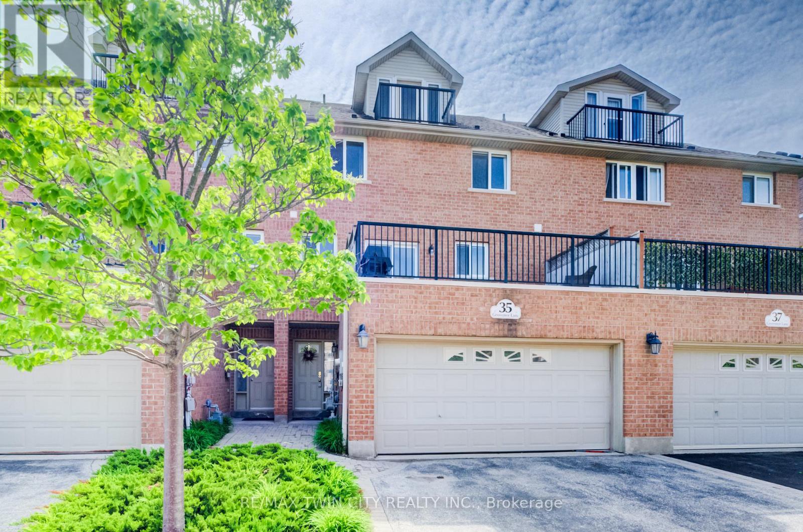 35 Grosvenor Lane, Cambridge, Ontario N1R 8N2 - Photo 3 - X13210018