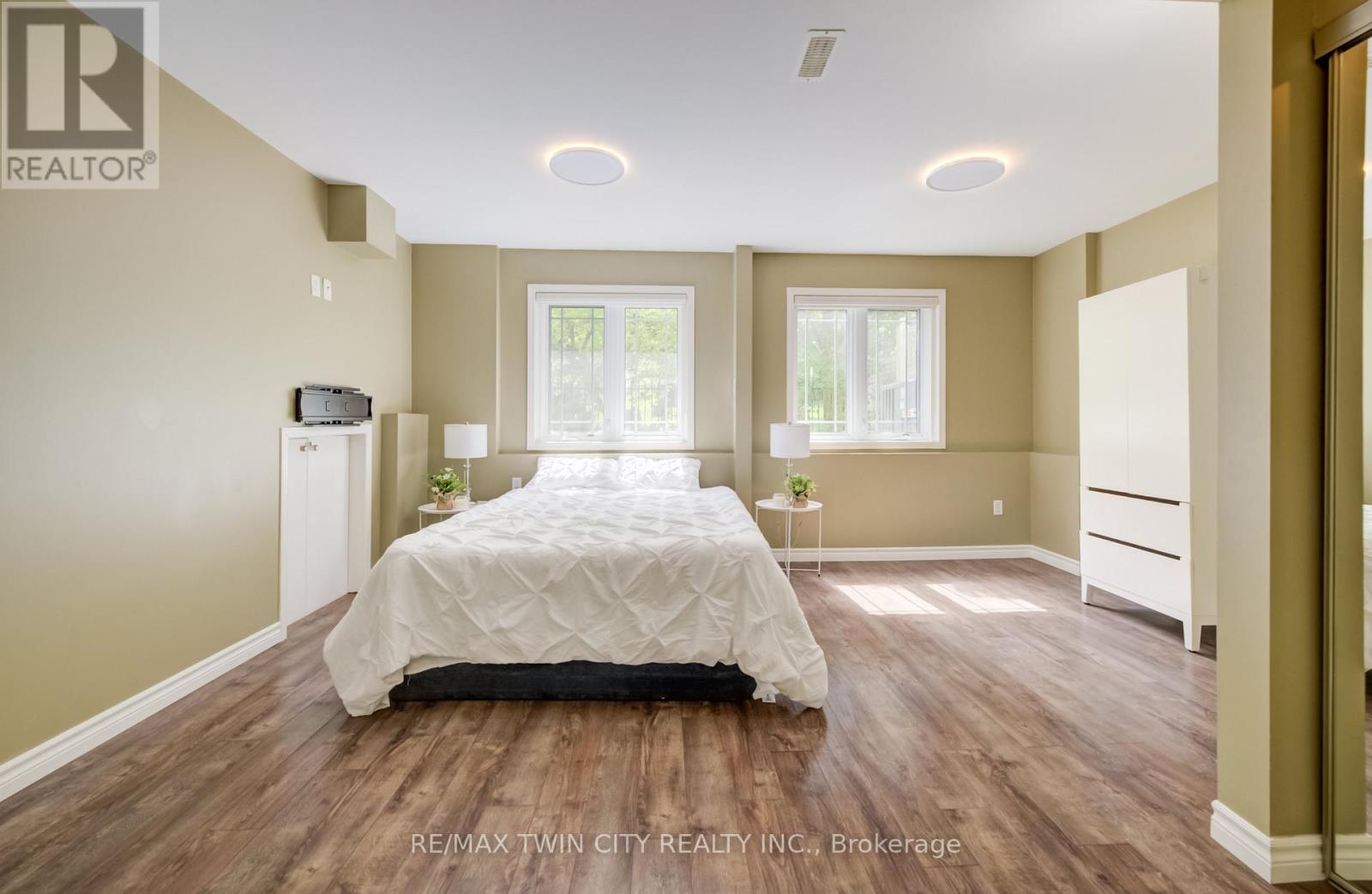 35 Grosvenor Lane, Cambridge, Ontario N1R 8N2 - Photo 6 - X13210018