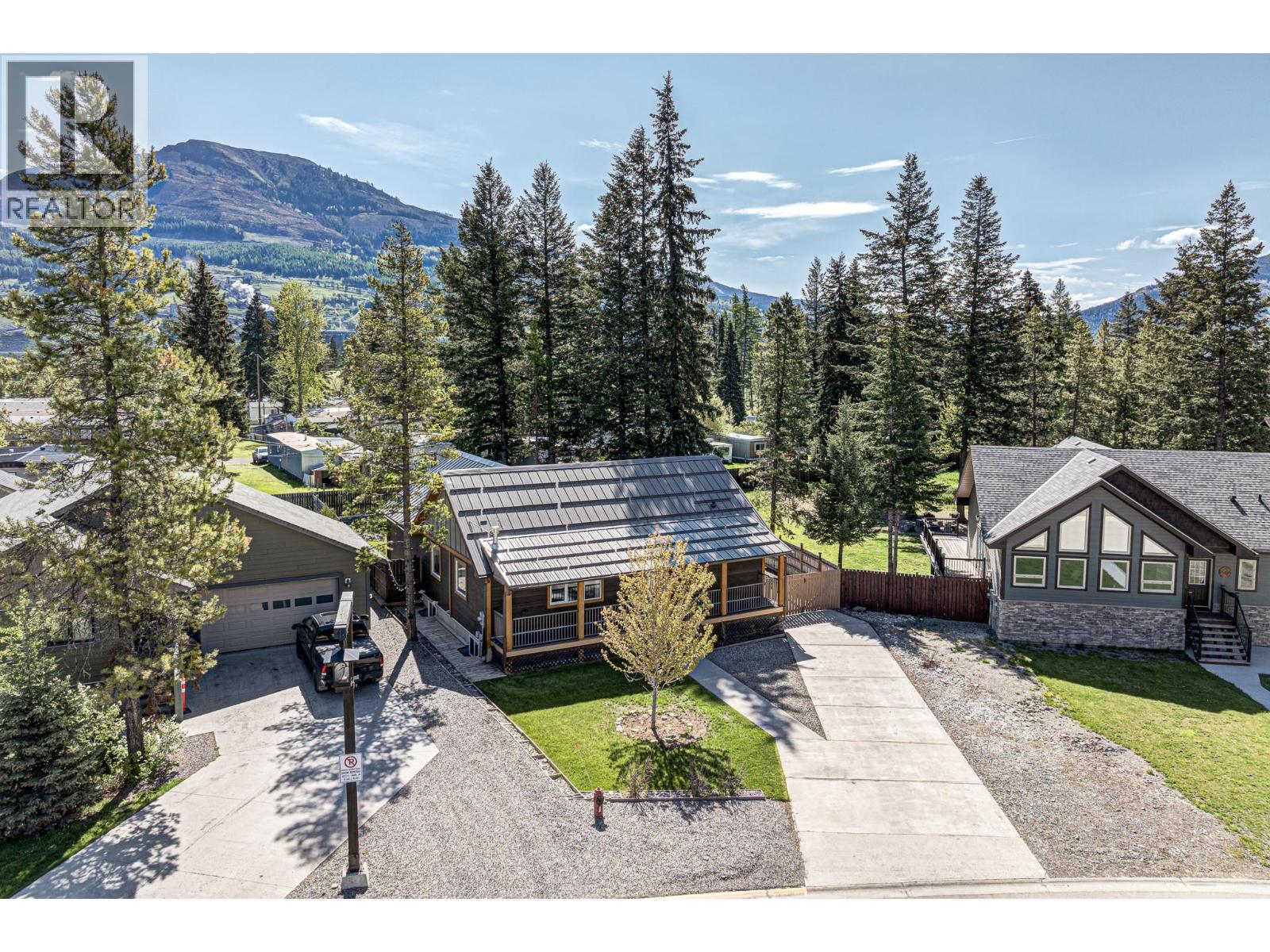 2058 Golden Eagle Drive, Sparwood, British Columbia  V0B 2G2 - Photo 47 - 10387616