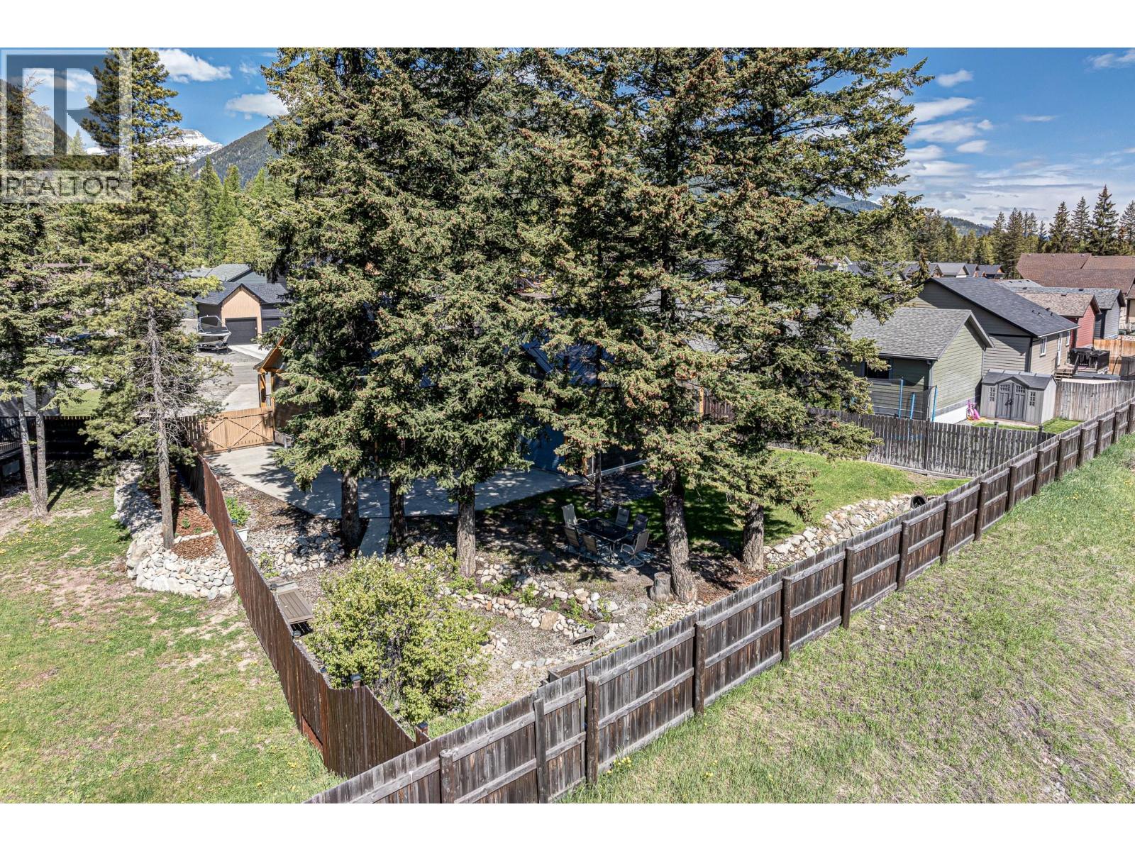 2058 Golden Eagle Drive, Sparwood, British Columbia  V0B 2G2 - Photo 46 - 10387616