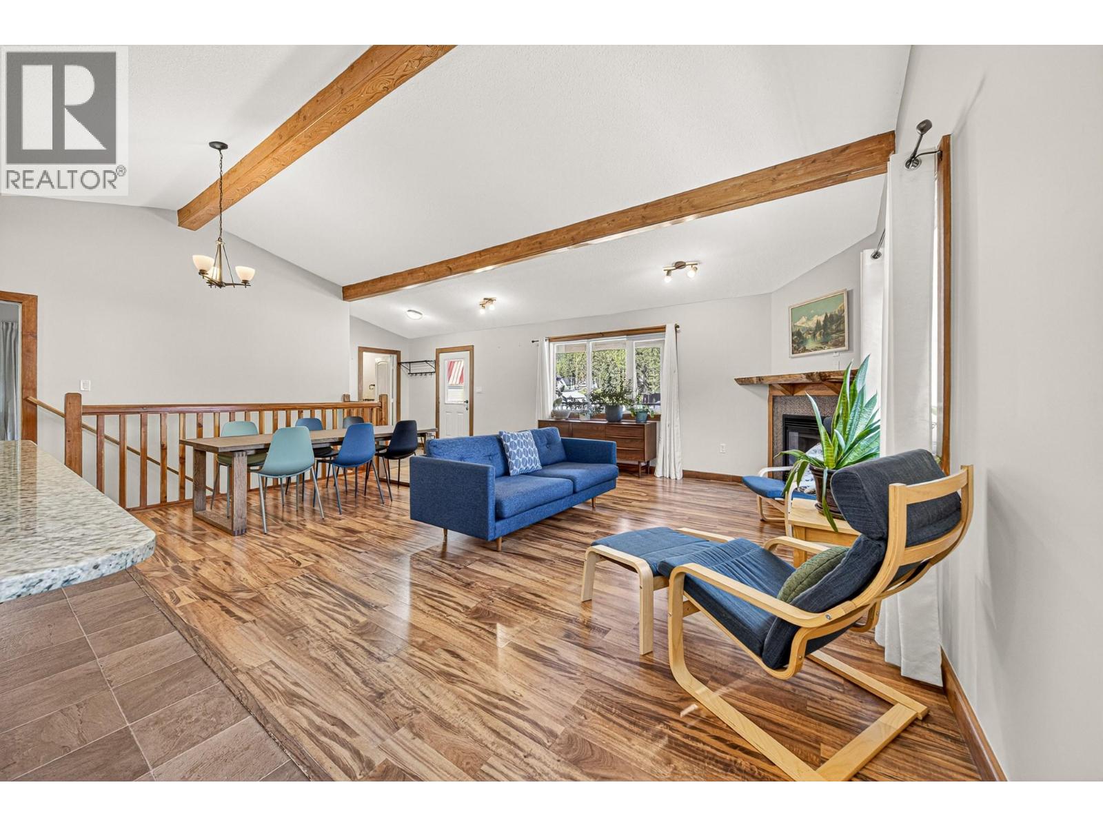 2058 Golden Eagle Drive, Sparwood, British Columbia  V0B 2G2 - Photo 7 - 10387616