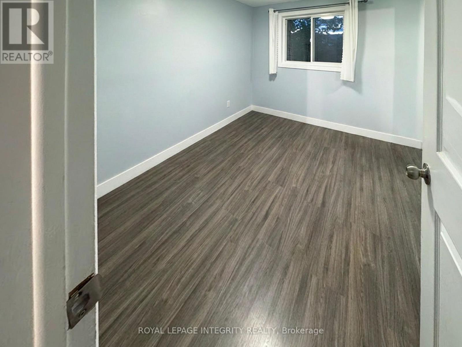 B - 46 Forester Crescent, Ottawa, Ontario  K2H 8Y4 - Photo 12 - X13171830