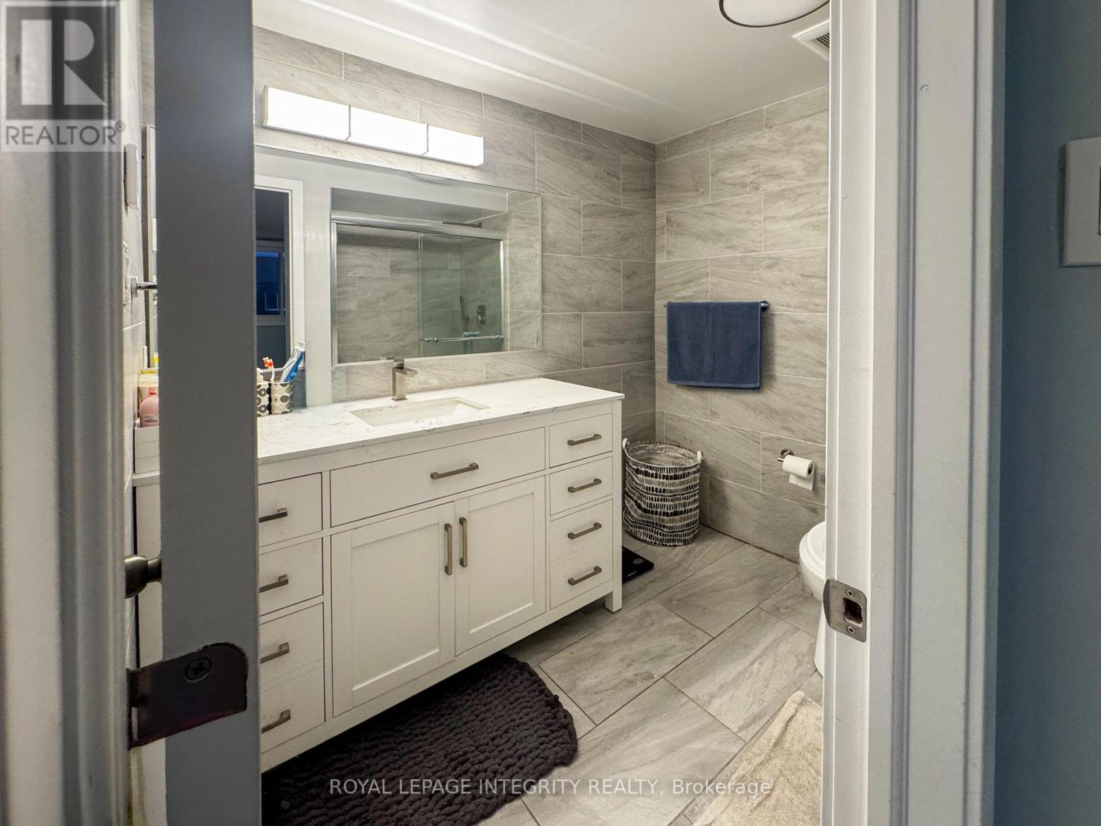 B - 46 Forester Crescent, Ottawa, Ontario  K2H 8Y4 - Photo 15 - X13171830