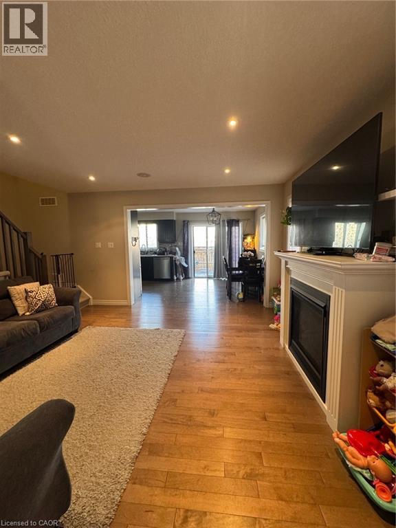 9 Sandybay Avenue Unit# Upper, Kitchener, Ontario  N2A 0H7 - Photo 4 - 40834525