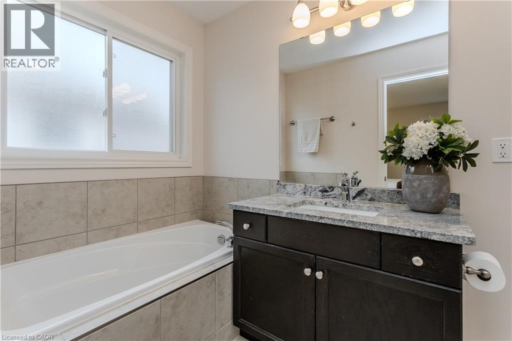 6863 St Michael Avenue, Niagara Falls, Ontario  L2H 3N8 - Photo 30 - 40834484