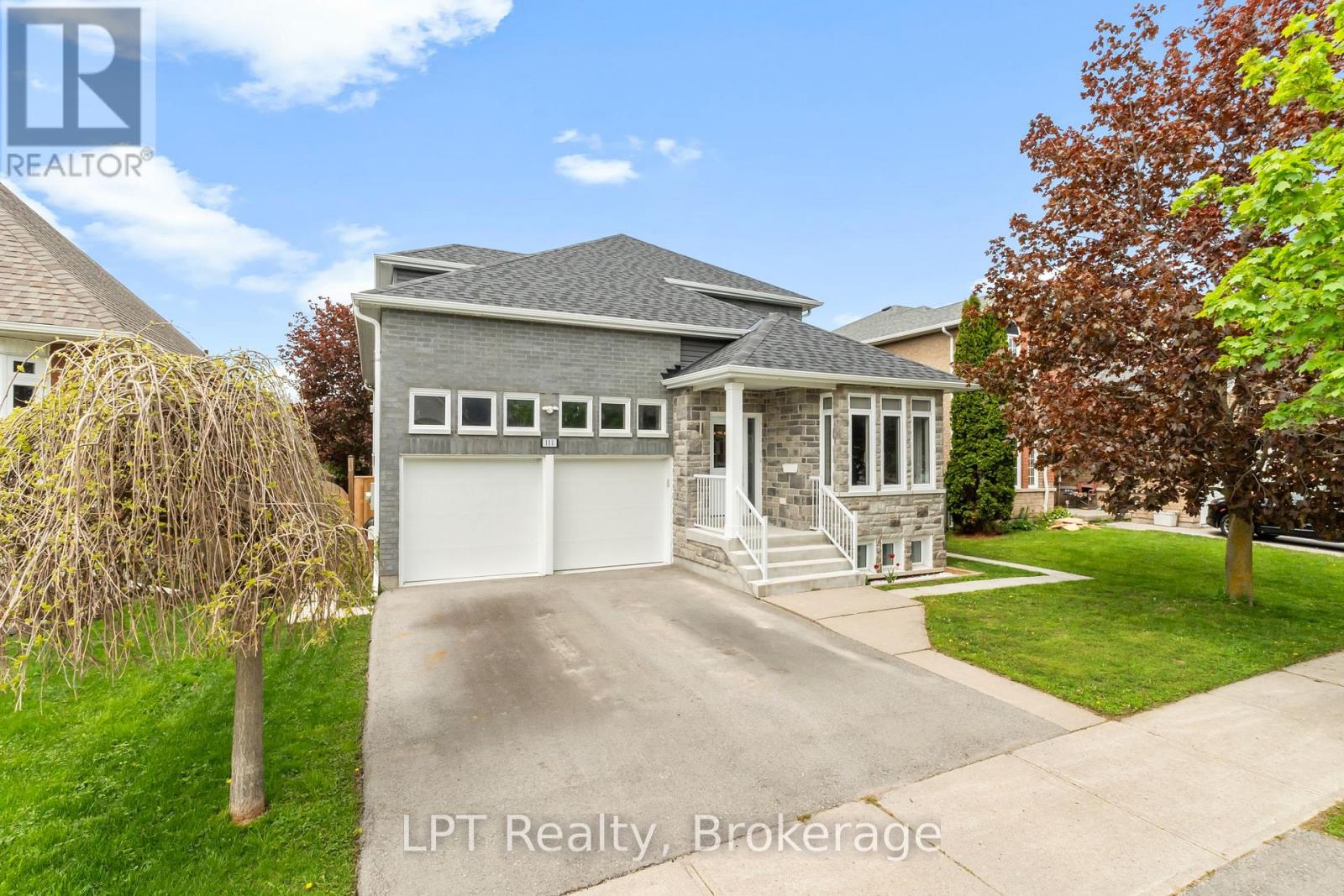 111 Bayview Avenue, Georgina, Ontario  L4P 3Z3 - Photo 1 - N13210280