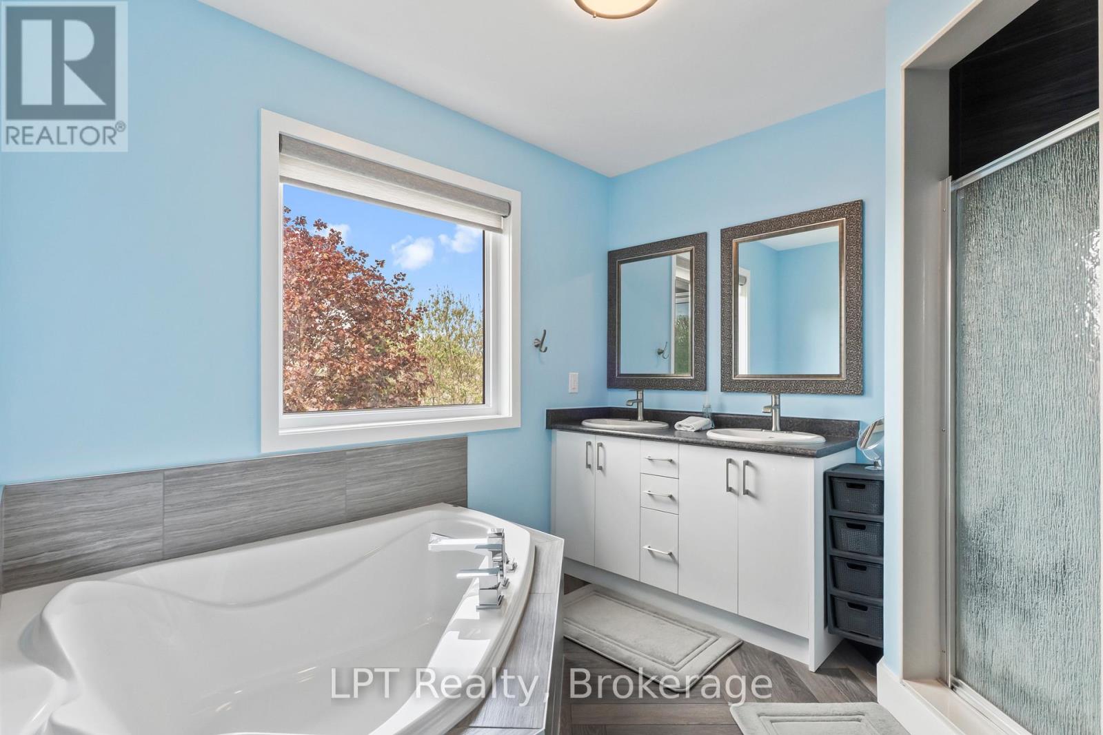 111 Bayview Avenue, Georgina, Ontario  L4P 3Z3 - Photo 19 - N13210280