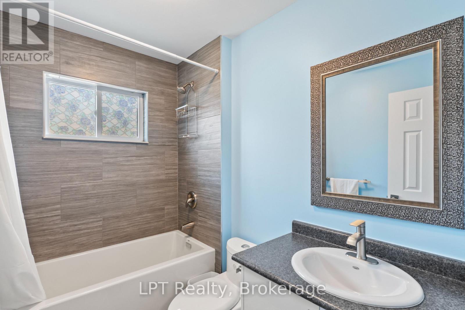 111 Bayview Avenue, Georgina, Ontario  L4P 3Z3 - Photo 24 - N13210280