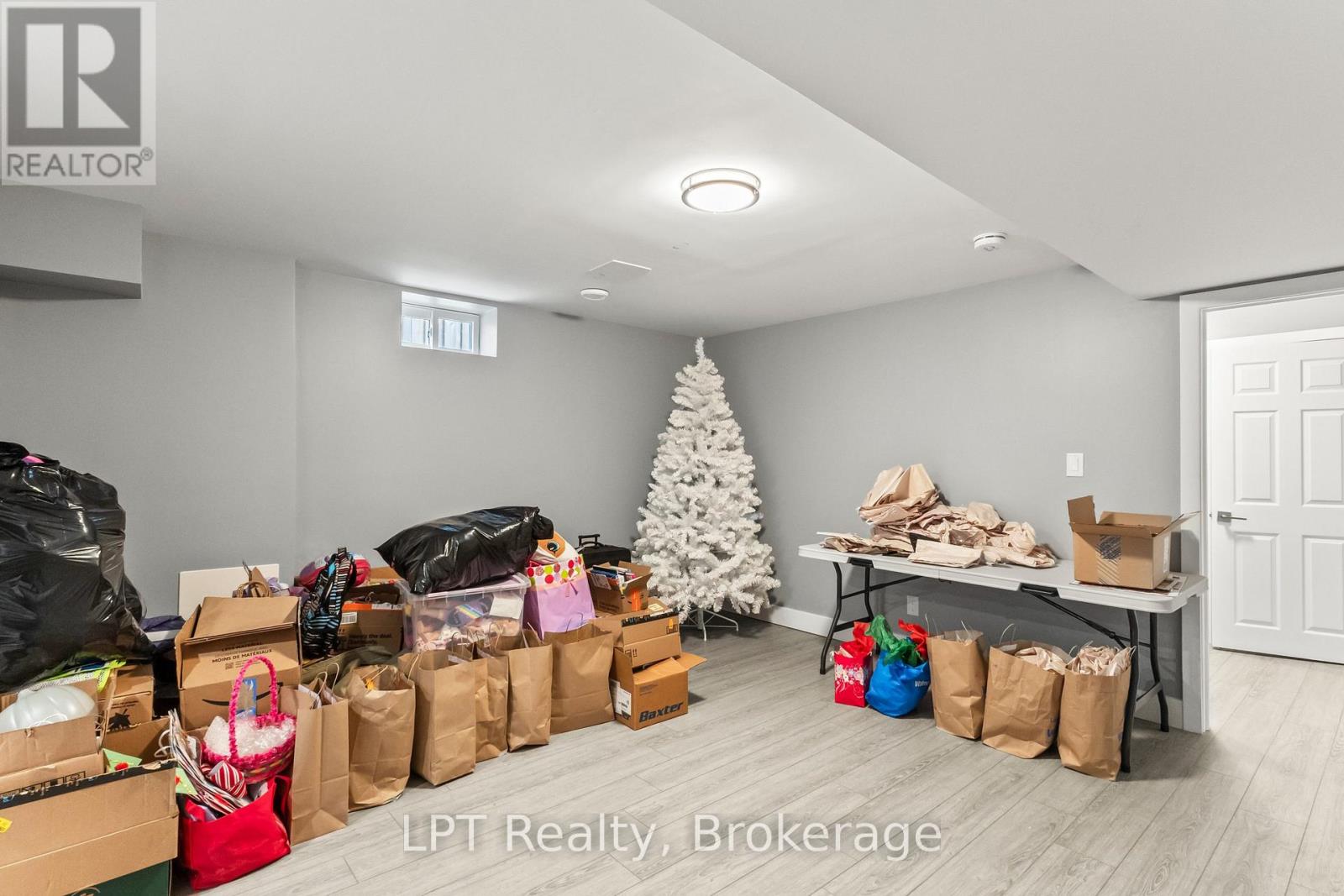 111 Bayview Avenue, Georgina, Ontario  L4P 3Z3 - Photo 29 - N13210280