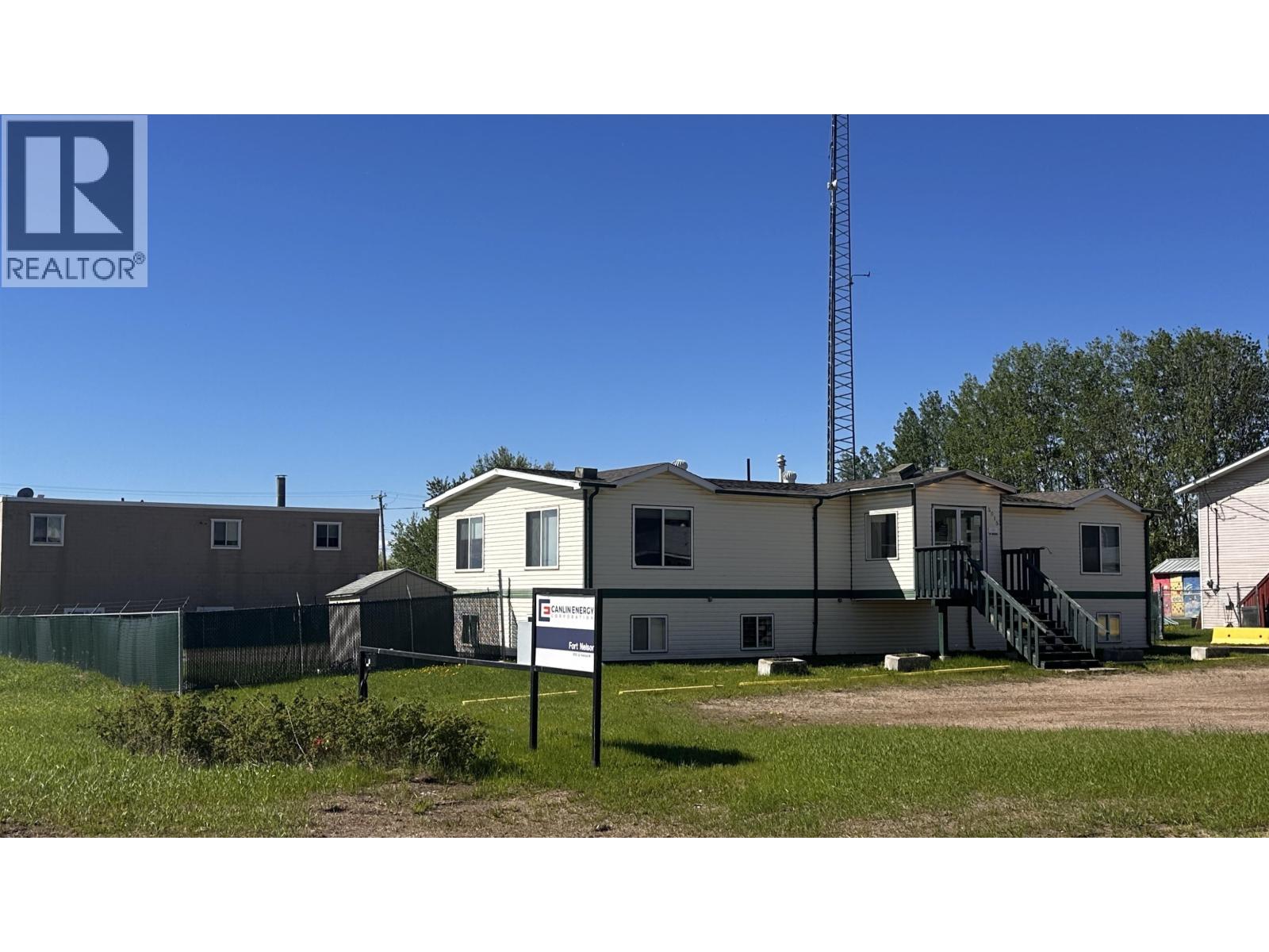 5011 W 52 Avenue, Fort Nelson, British Columbia  V0C 1R0 - Photo 1 - C8079047