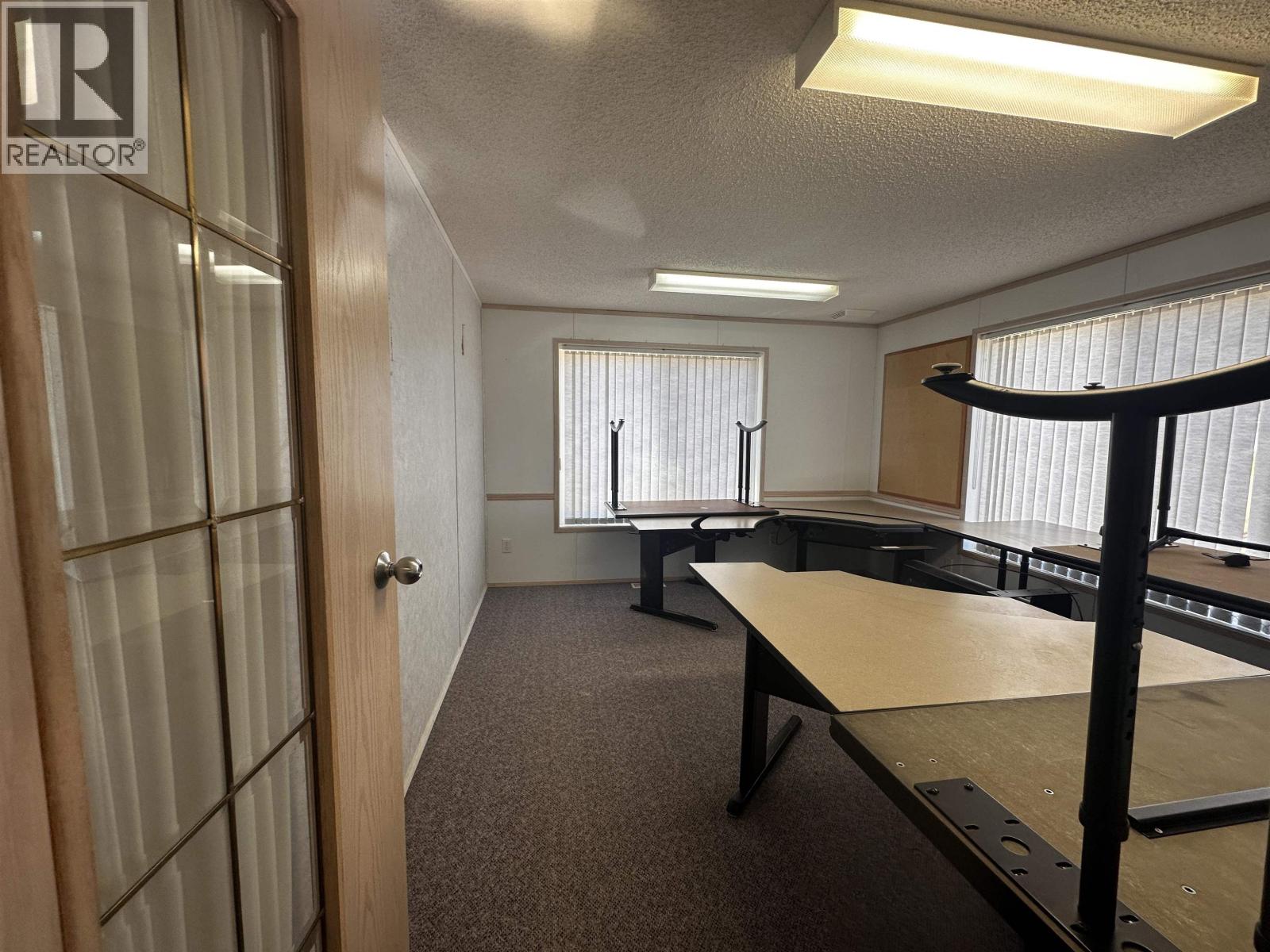 5011 W 52 Avenue, Fort Nelson, British Columbia  V0C 1R0 - Photo 6 - C8079047