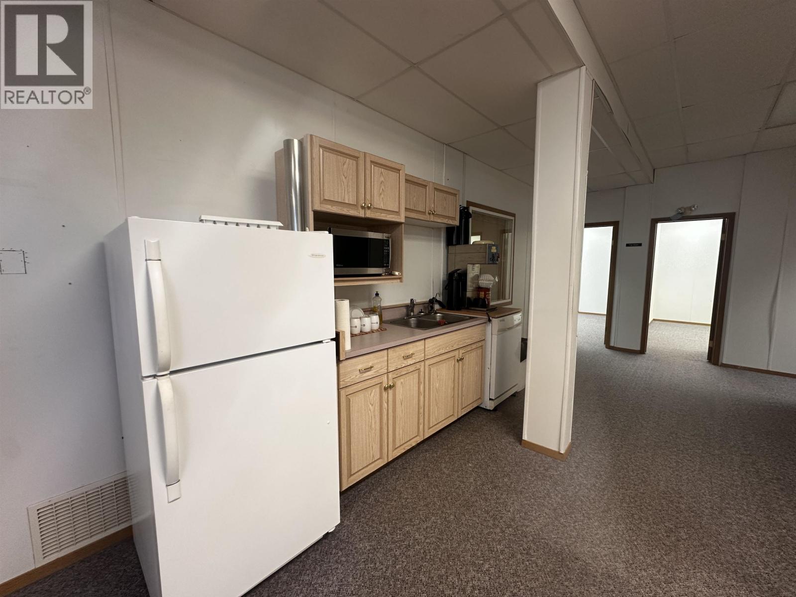 5011 W 52 Avenue, Fort Nelson, British Columbia  V0C 1R0 - Photo 14 - C8079047