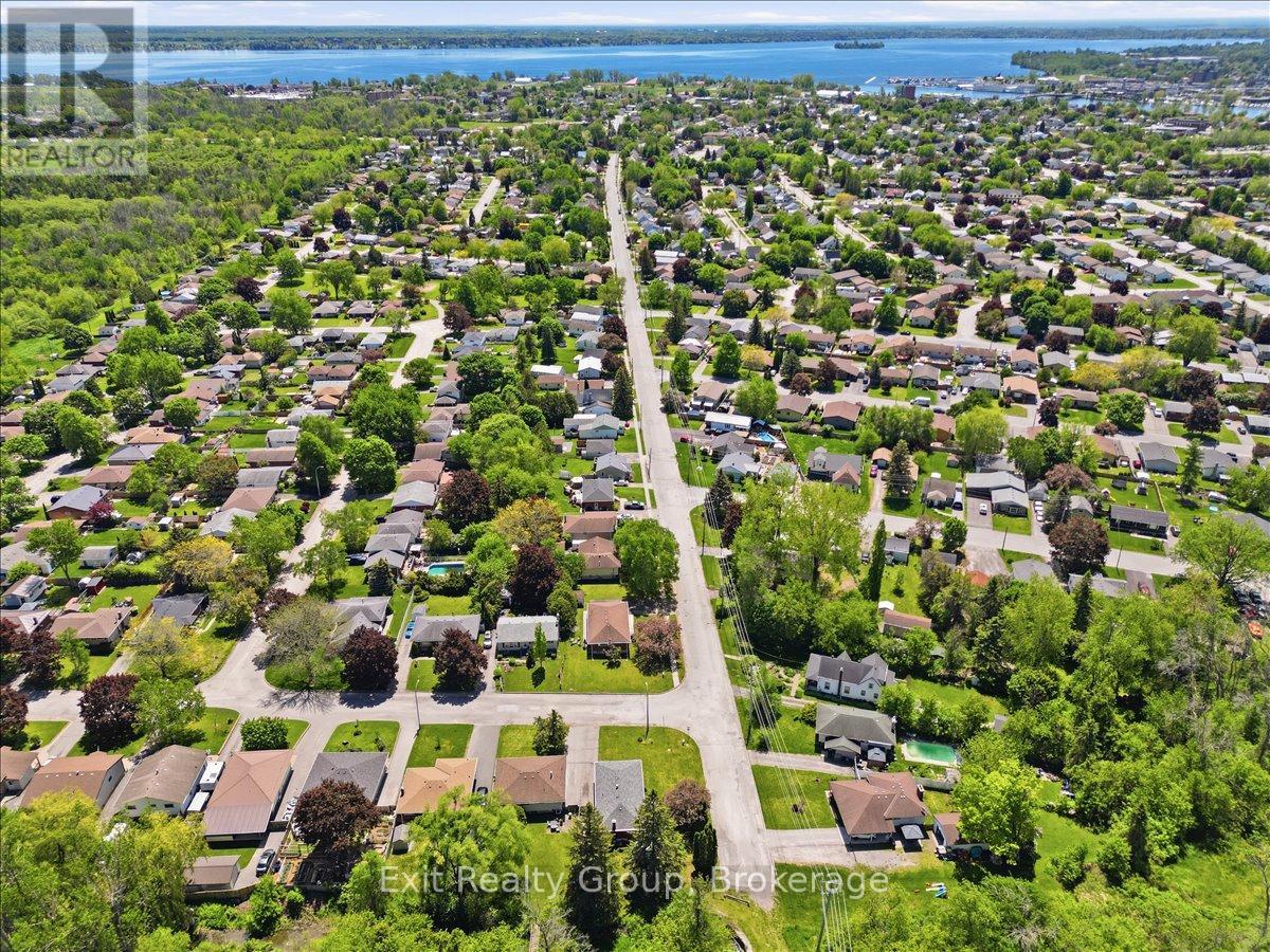 261 Byron Street, Quinte West, Ontario  K8V 2Z3 - Photo 2 - X13210358