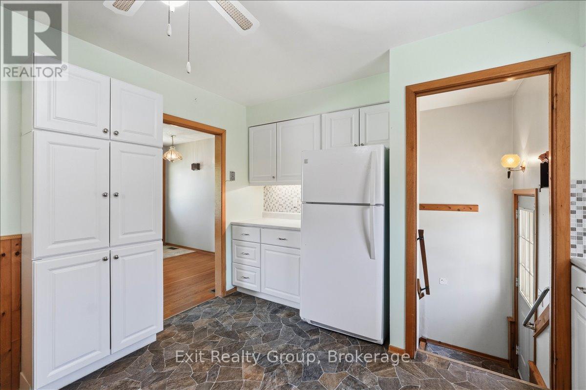 261 Byron Street, Quinte West, Ontario  K8V 2Z3 - Photo 8 - X13210358