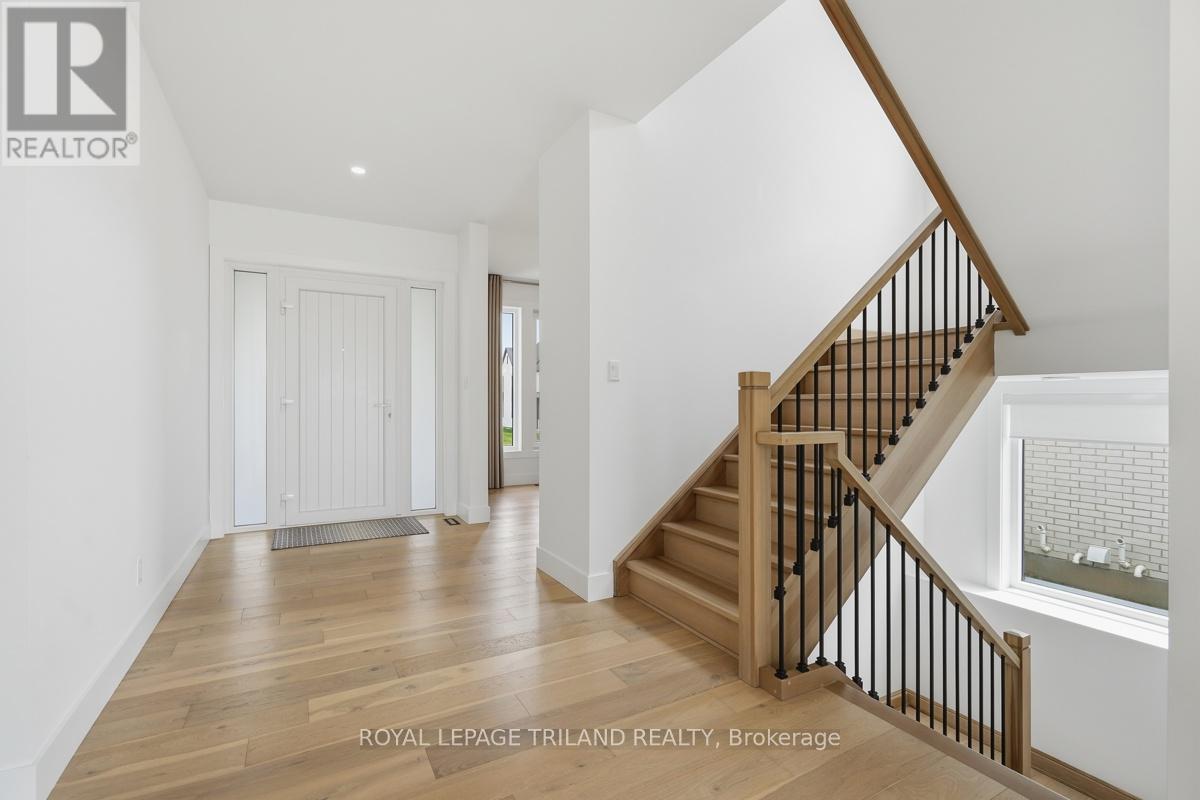 77 Crestview Drive, Middlesex Centre, Ontario  N0L 1R0 - Photo 3 - X13210170
