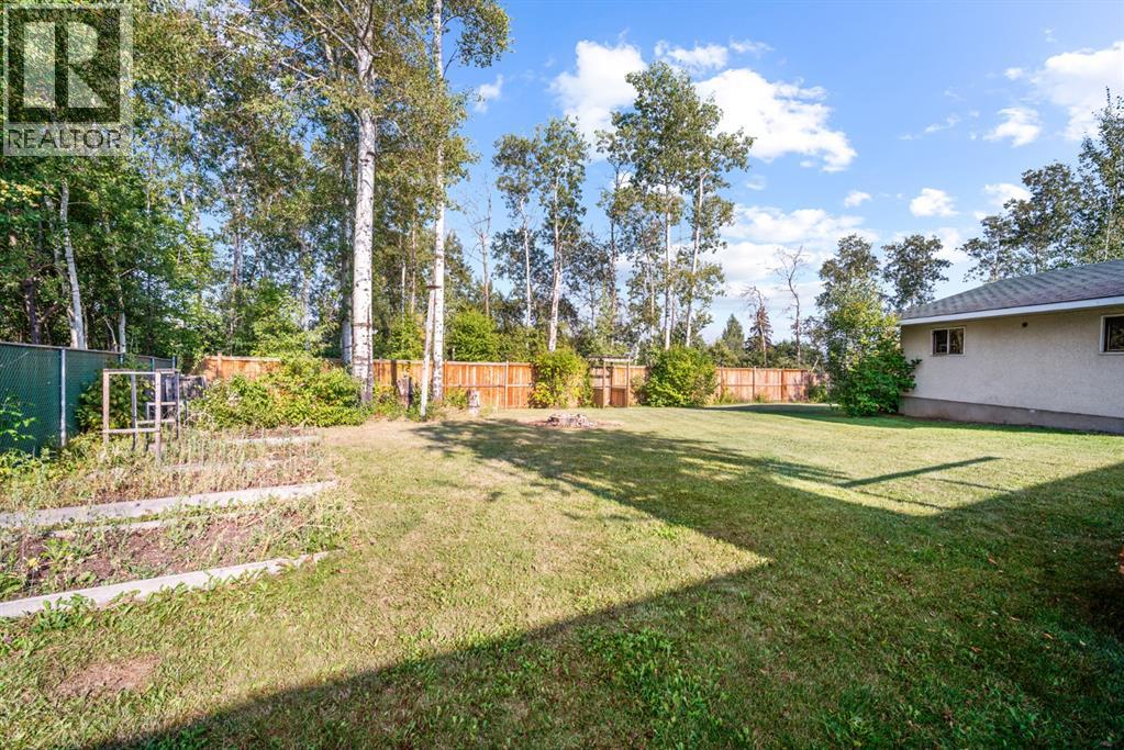 7 May Crescent, Fort Mcmurray, Alberta  T9H 1J8 - Photo 32 - A2308906